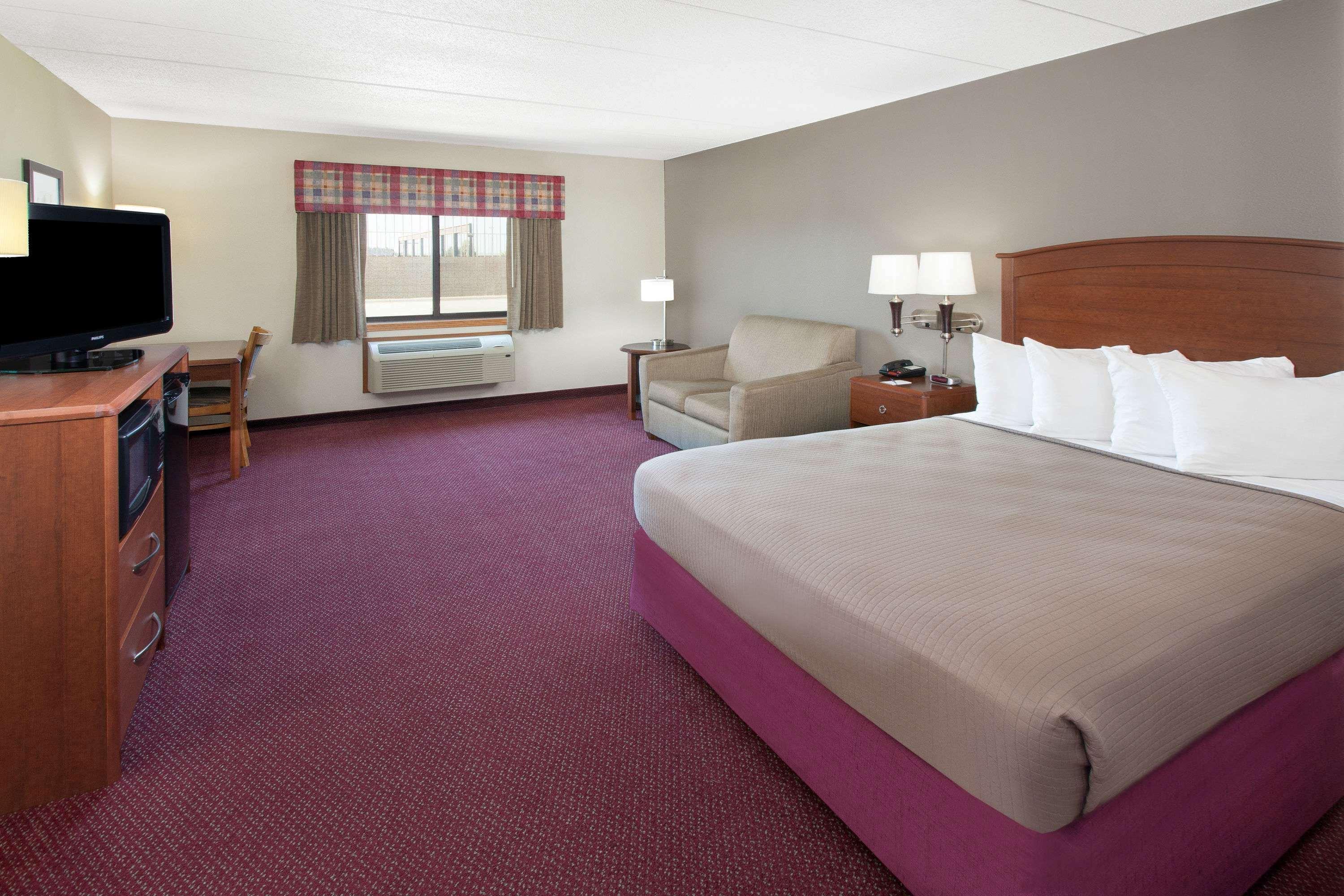 Americinn By Wyndham Iowa Falls Bagian luar foto
