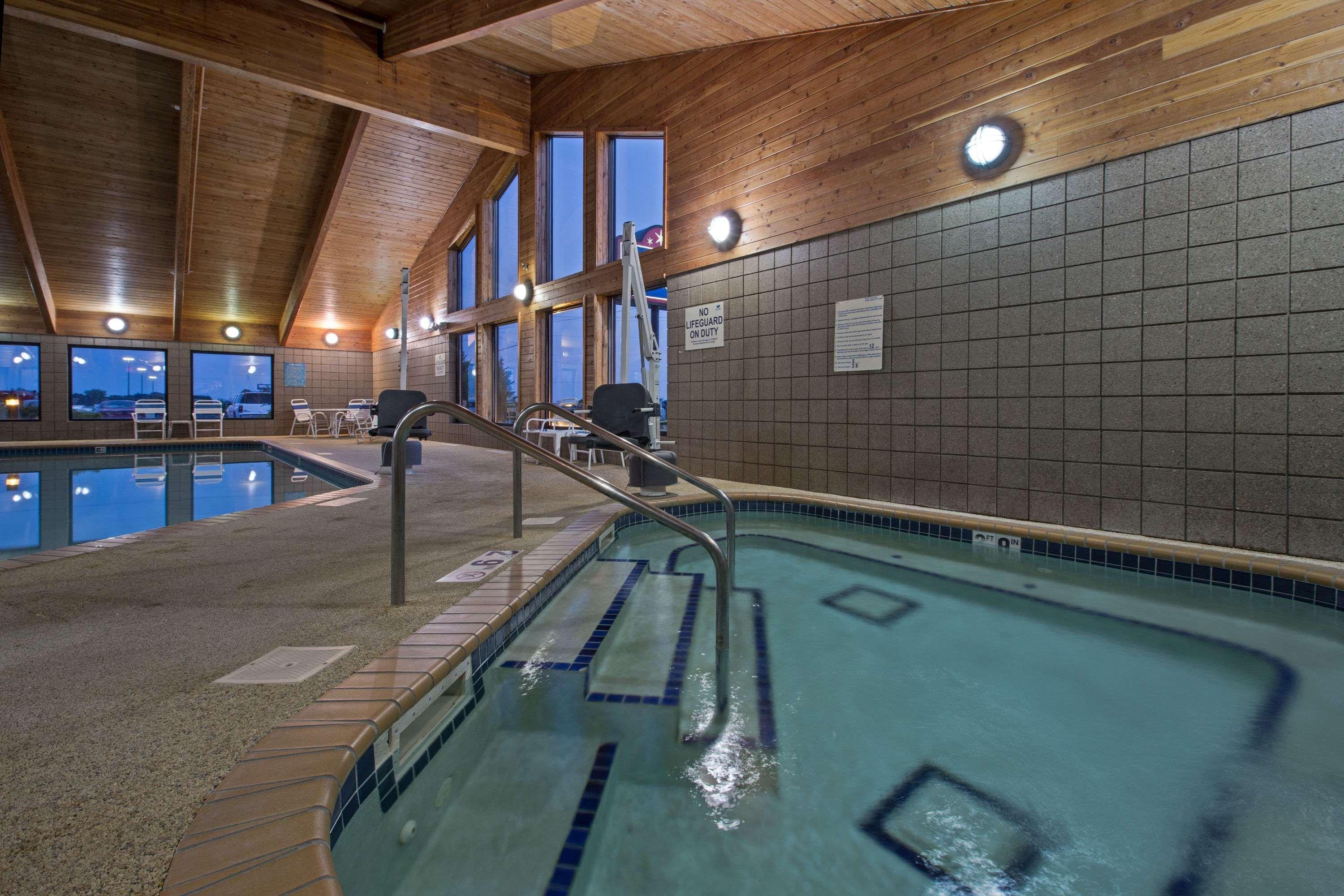 Americinn By Wyndham Iowa Falls Bagian luar foto