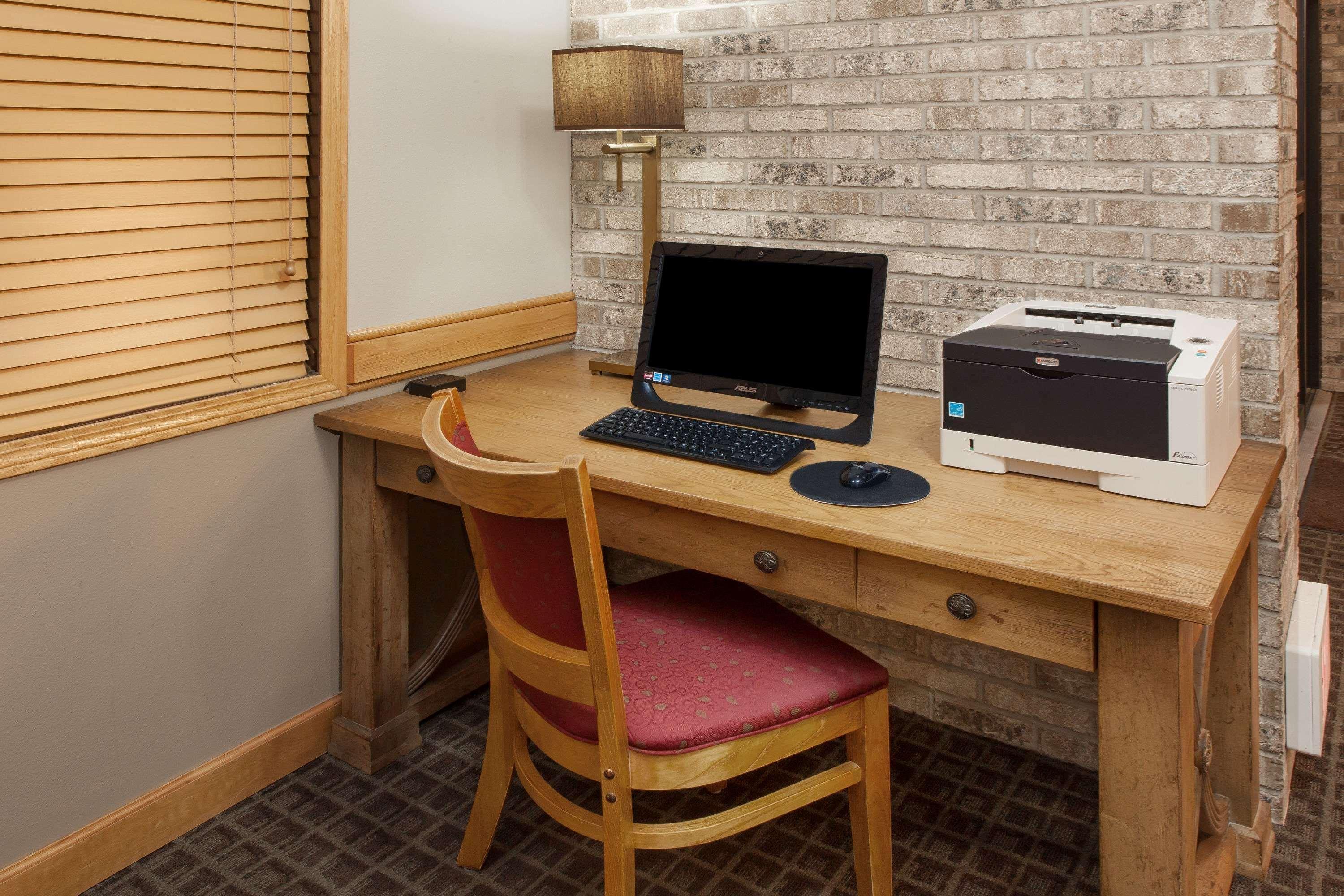 Americinn By Wyndham Iowa Falls Bagian luar foto